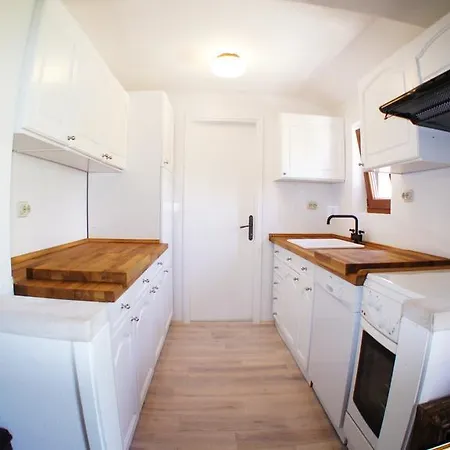 Korta Holiday home *